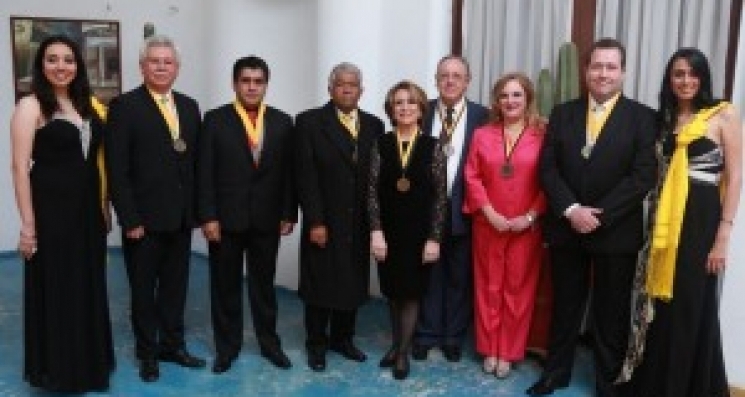 Décima Quinta Entrega de la Presea Trayectoria de Éxito